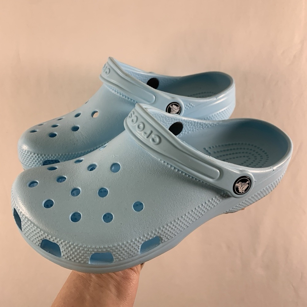 Crocs Womens Classic Clog Shoes Size 6 Light Blue Water Boat Outdoor Slip On